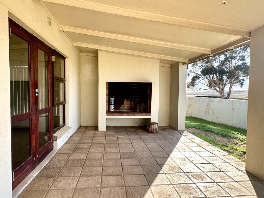To Let 3 Bedroom Property for Rent in Malmesbury Rural Western Cape